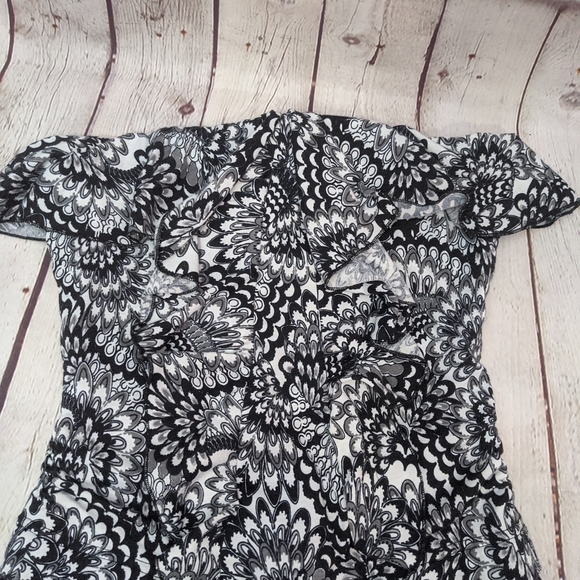 Rewind Strapless Romper Small - Picture 2 of 8